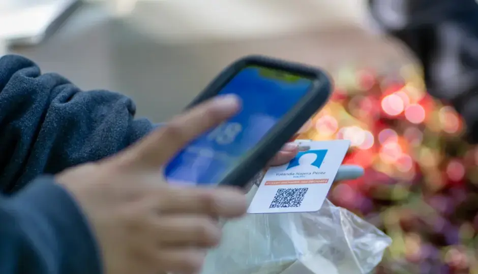 Scanning piecework is a snap with FieldClock's easy-to-use farm labor apps