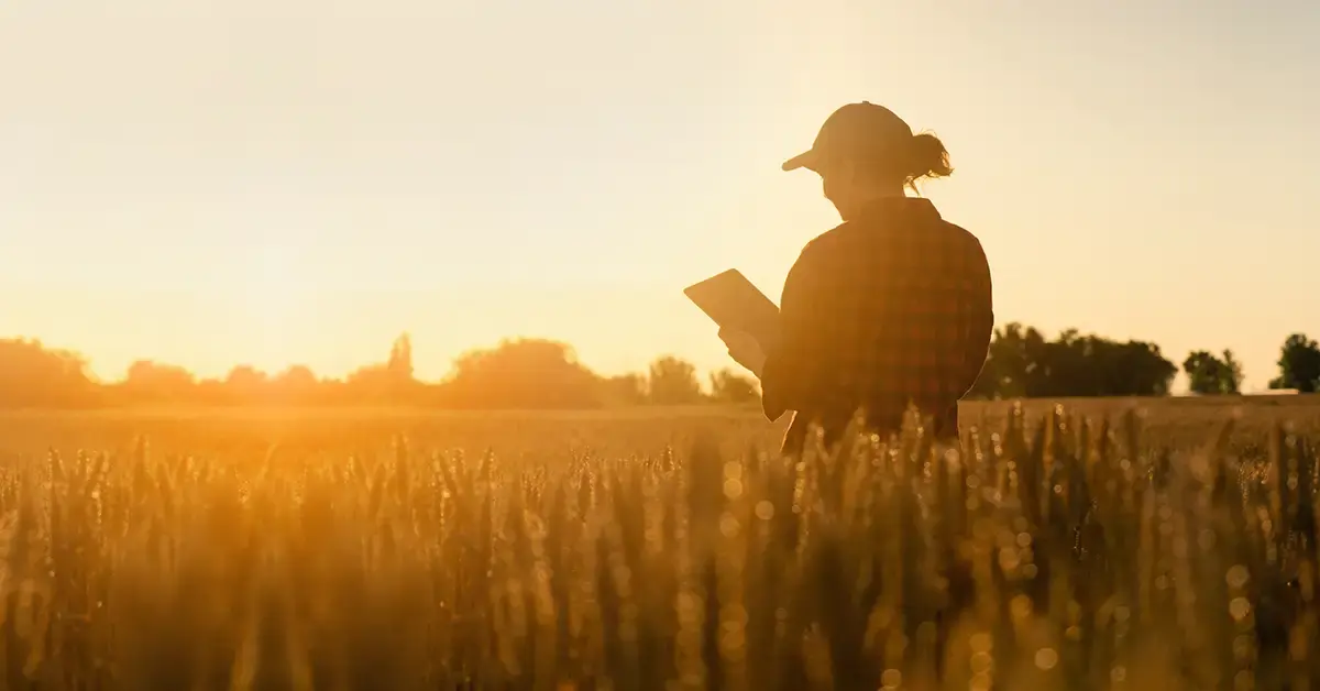 AEWR rollback eases H-2A wages, but audit-ready documentation still matters. Build a compliant workflow with FieldClock now.